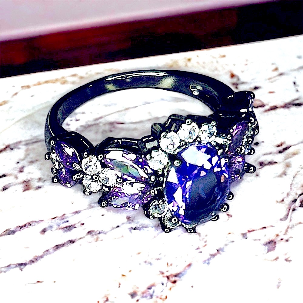 Women’s Ring Black With Purple Stones Ring Nwt With Ring Box